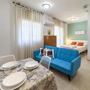 Estudio En El Centro , Reus Espagne